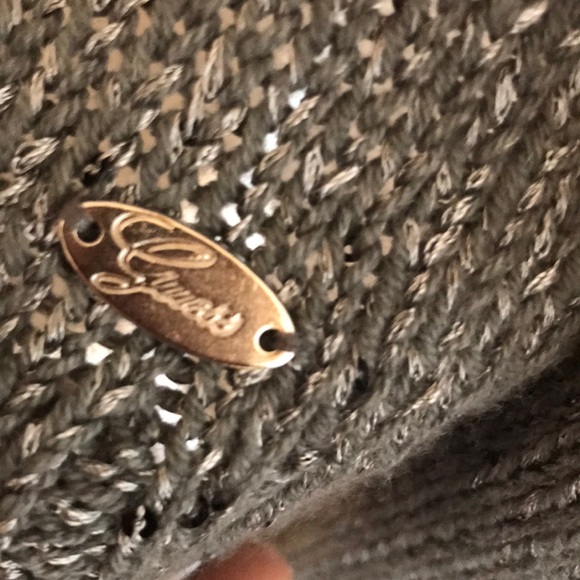 Guess sweatshirt - Picture 3 of 5